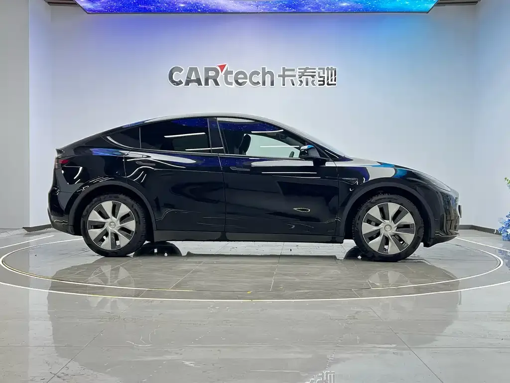 Tesla Model Y 2022 из CN, фото 7