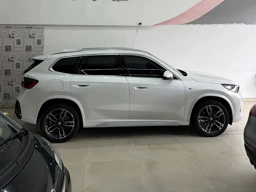 BMW X1 2023 из CN, фото 3