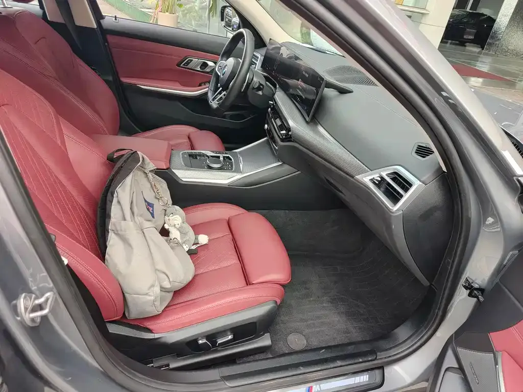 BMW 3 Series 2025 из CN, фото 7
