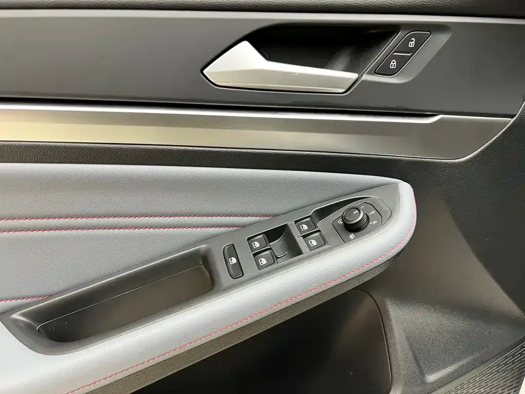 Volkswagen Lamando 2022 из CN, фото 9