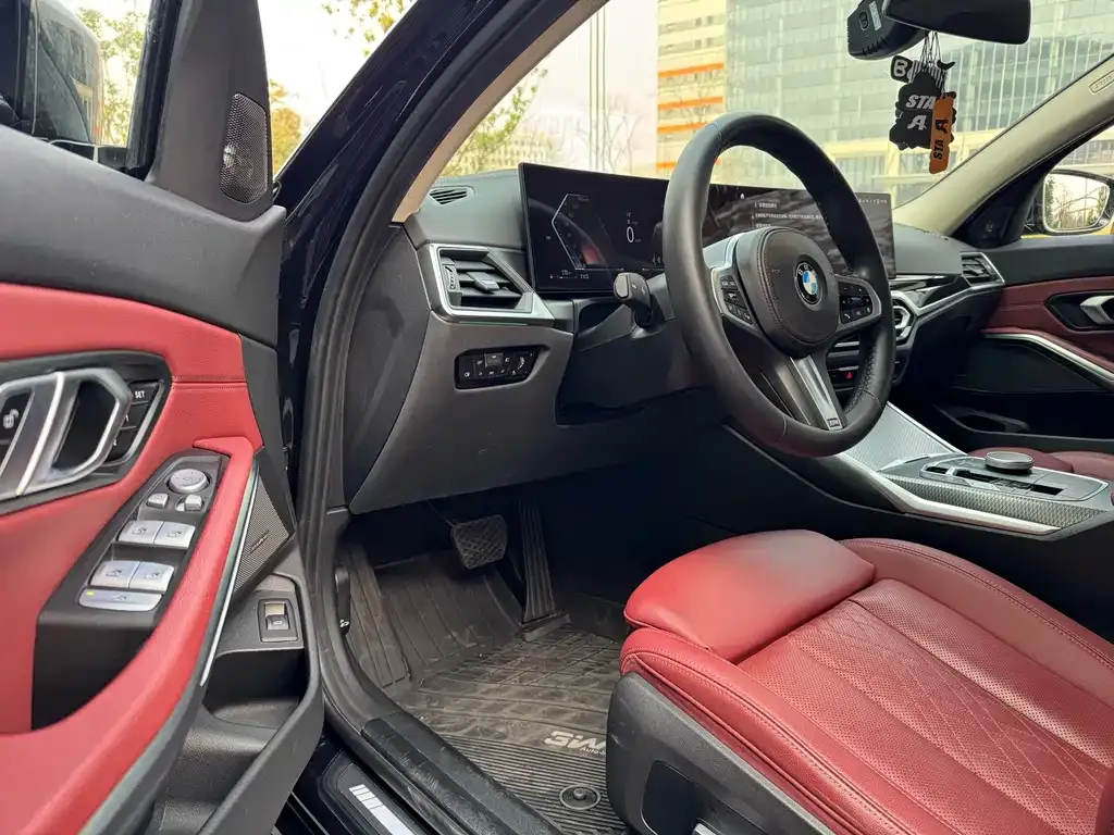 BMW 3 Series 2023 из CN, фото 4
