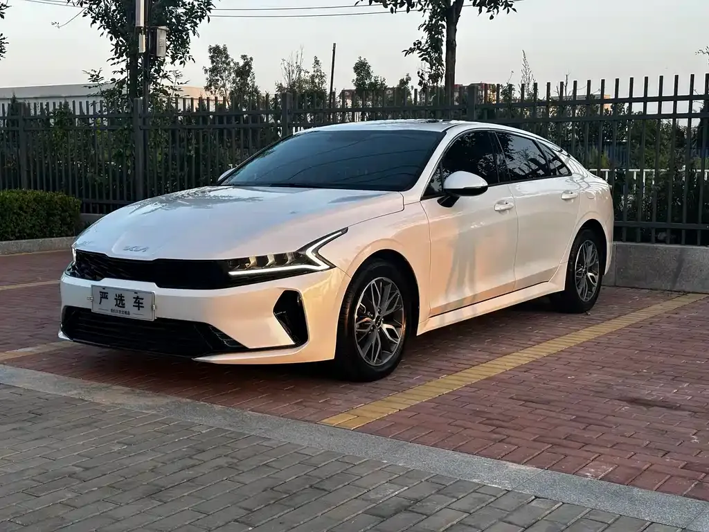 Kia K5 2024 из CN, фото 1