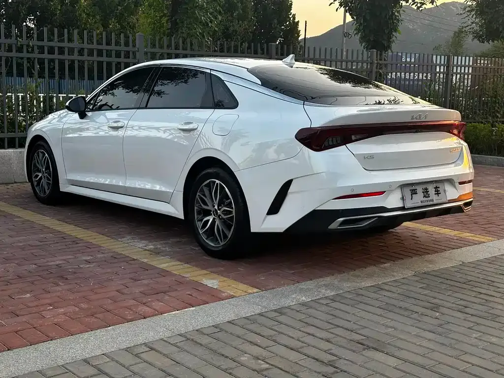 Kia K5 2024 из CN, фото 7