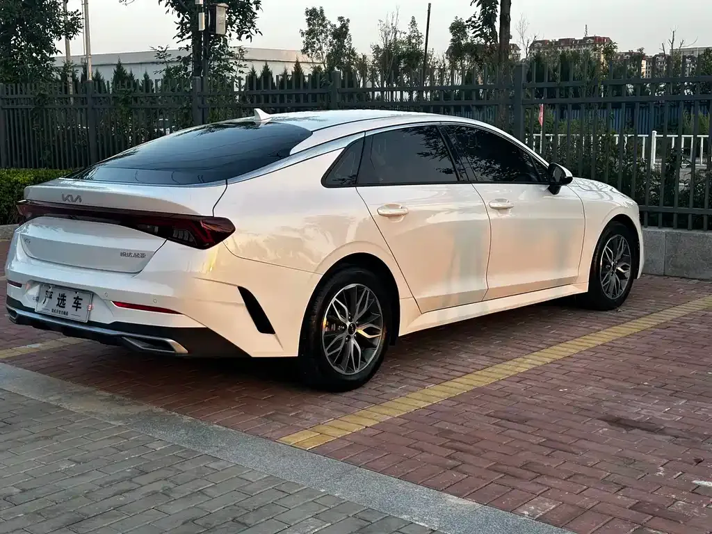 Kia K5 2024 из CN, фото 9