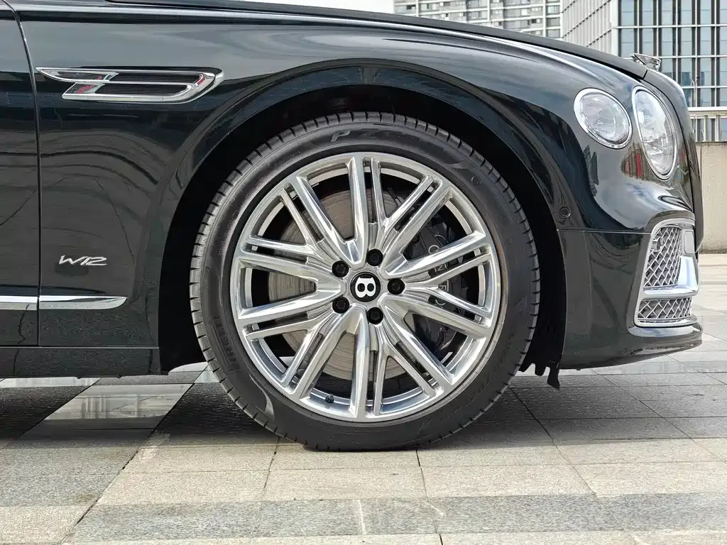 Bentley Flying Spur 2021 из CN, фото 8