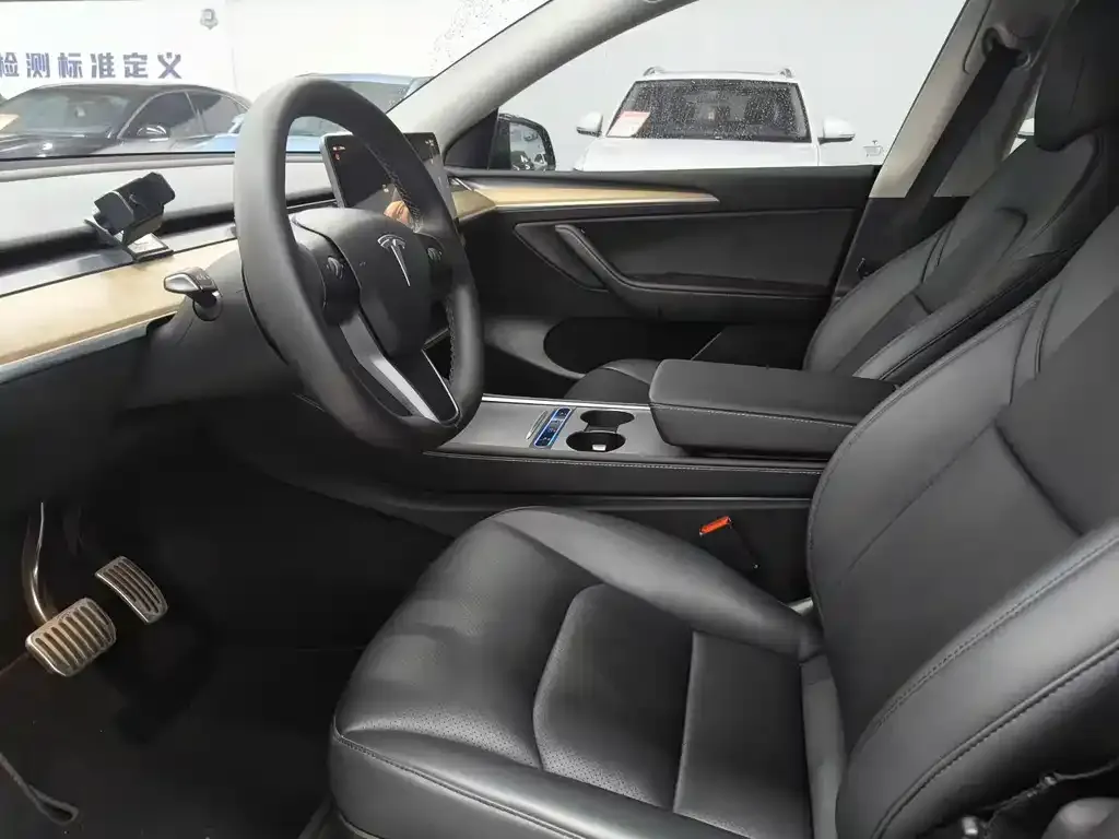 Tesla Model Y 2022 из CN, фото 8