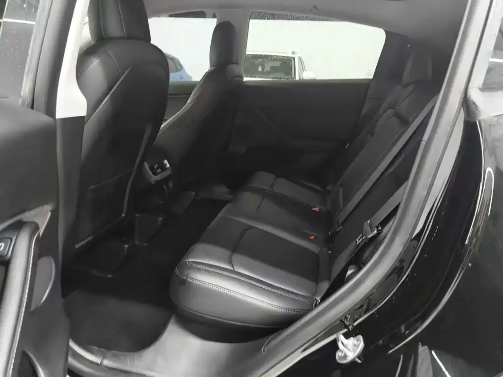Tesla Model Y 2022 из CN, фото 9