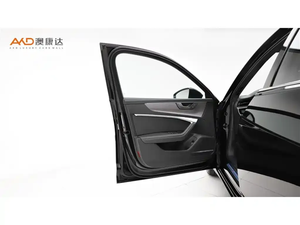 Audi A6L 2022 из CN, фото 10