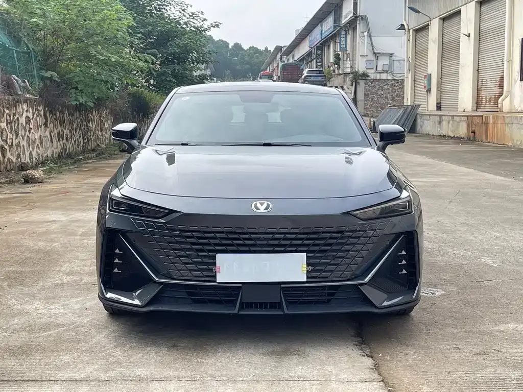 Changan UNI-V 2023 из CN, фото 2