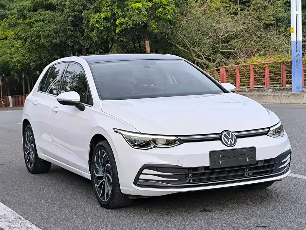 Volkswagen Golf 2022 из CN, фото 4