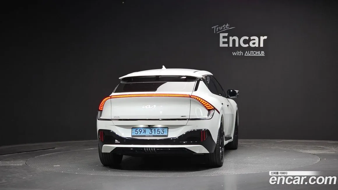Kia EV6 2023 из KR, фото 4