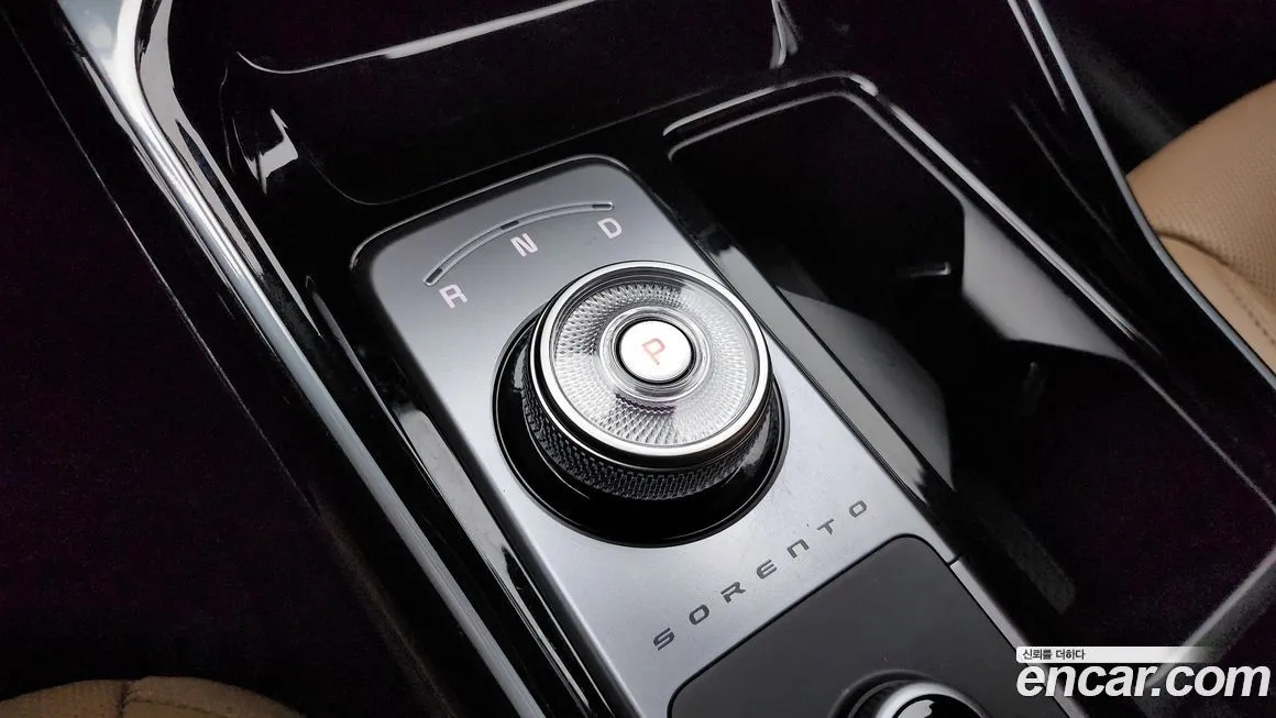 Kia Sorento — фото 9