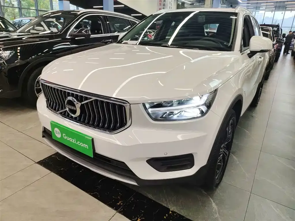 Volvo XC40 2022 из CN, фото 2