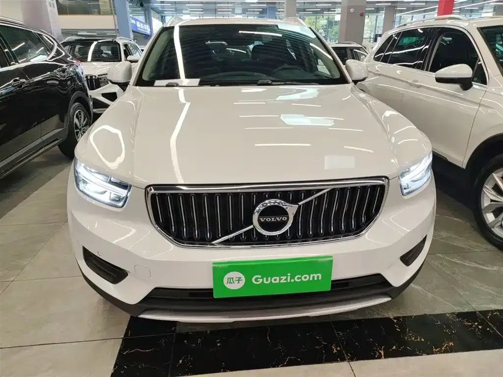 Volvo XC40 2022 из CN, фото 3
