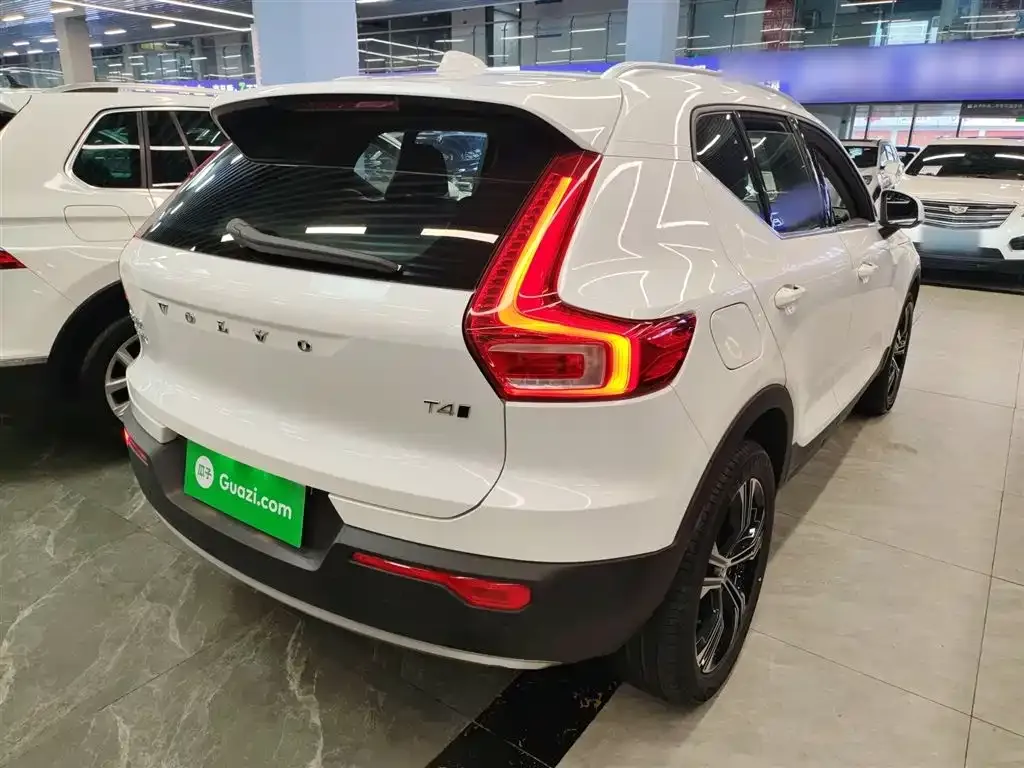 Volvo XC40 2022 из CN, фото 7