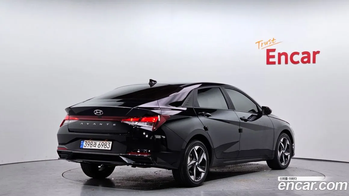 Hyundai AVANTE — фото 2
