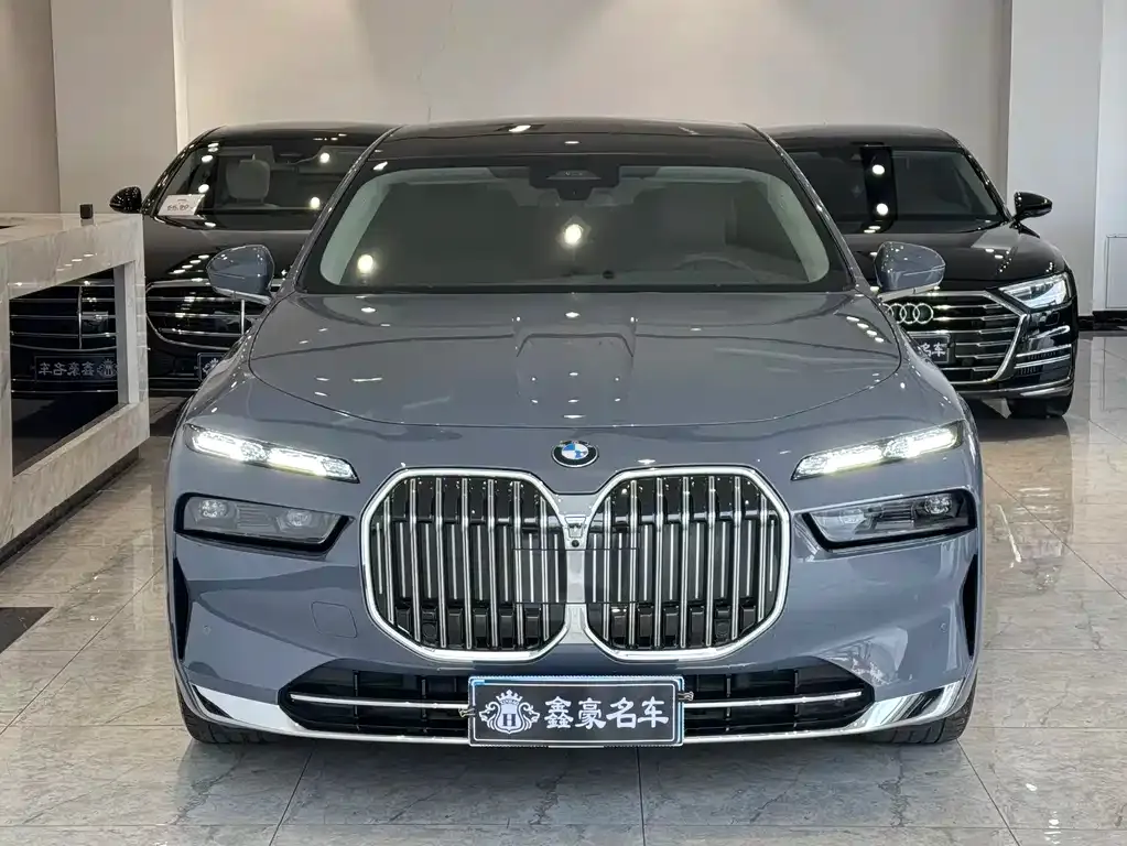 BMW 7 Series 2024 из CN, фото 2