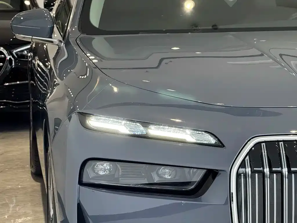 BMW 7 Series 2024 из CN, фото 3