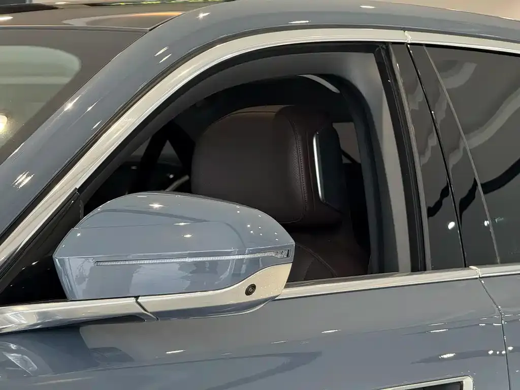 BMW 7 Series 2024 из CN, фото 4