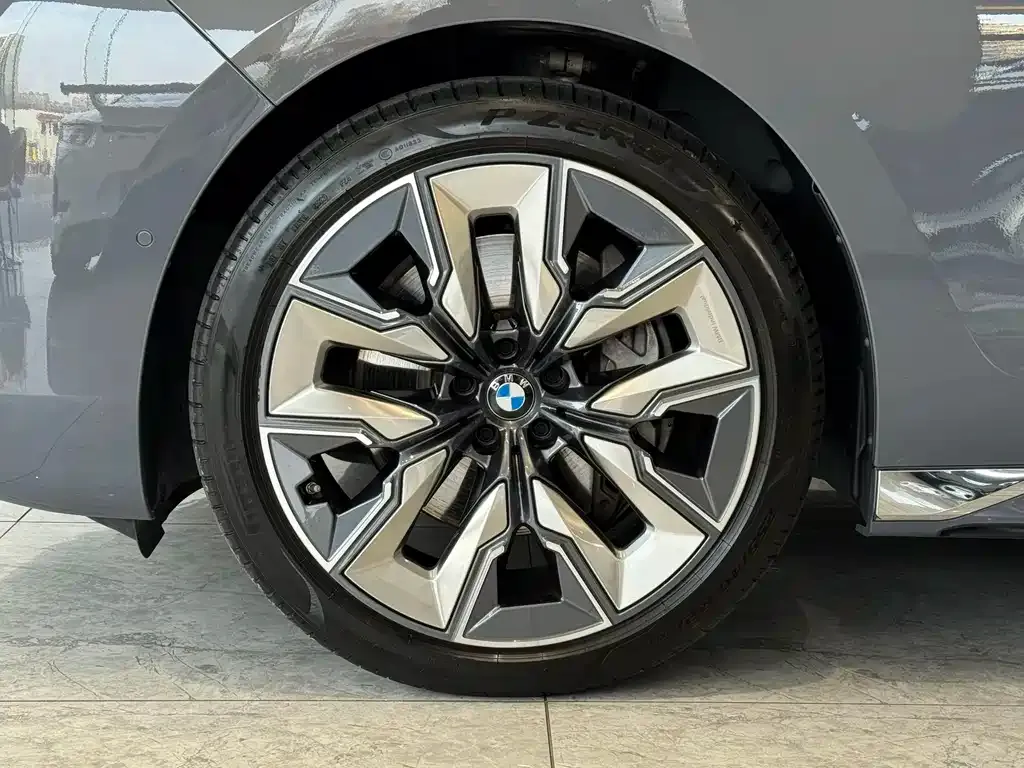 BMW 7 Series 2024 из CN, фото 5