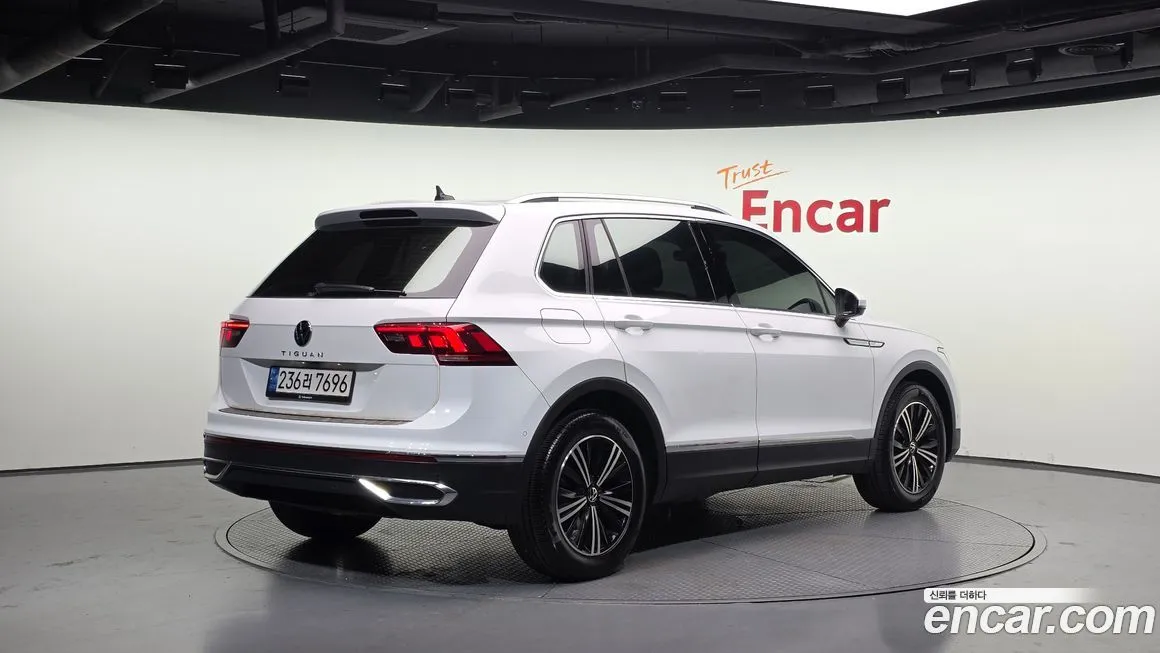Volkswagen Tiguan — фото 2