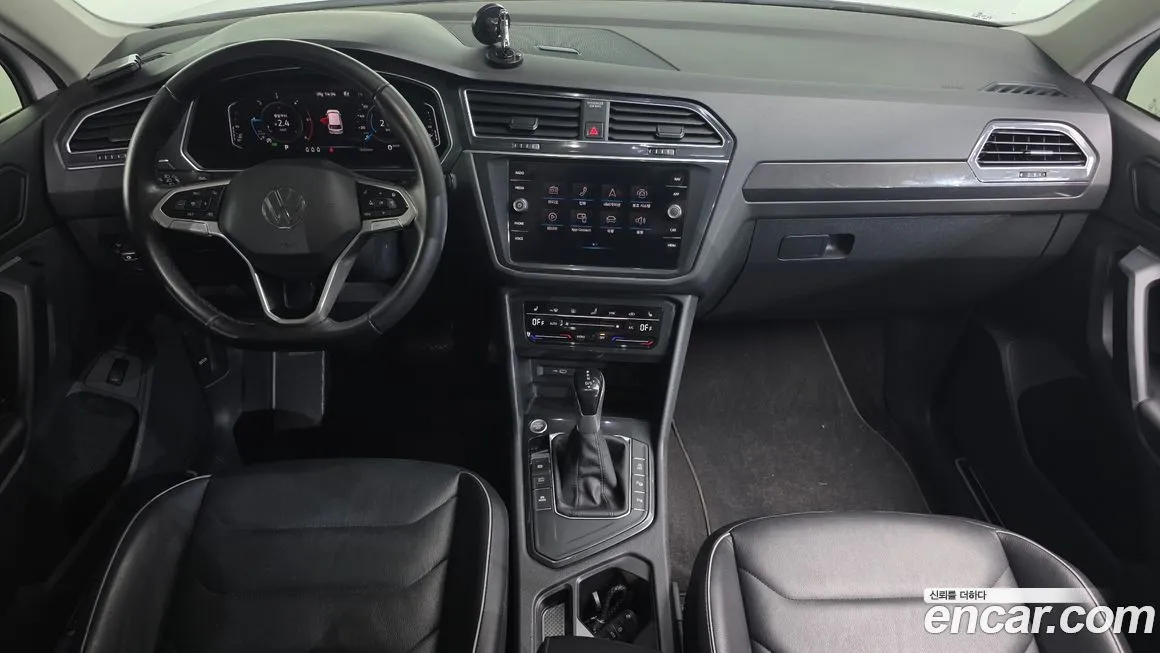 Volkswagen Tiguan — фото 7