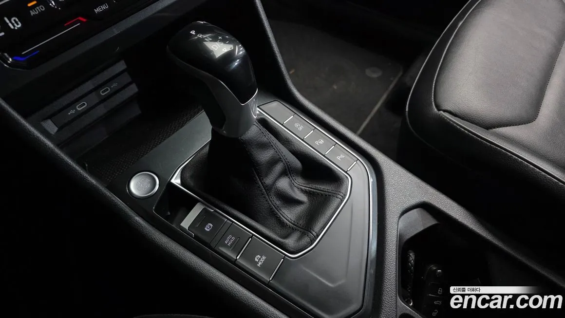 Volkswagen Tiguan — фото 9