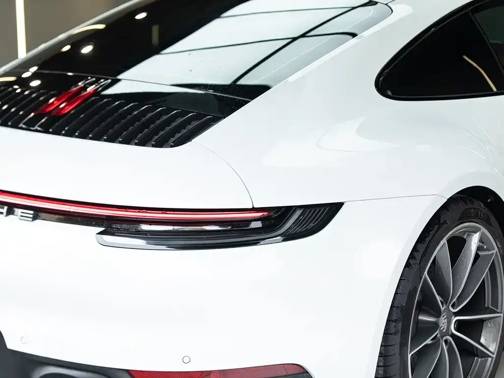 Porsche 911 2024 из CN, фото 4