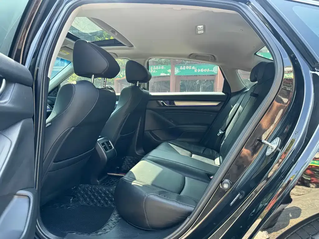 Honda Accord 2021 из CN, фото 5