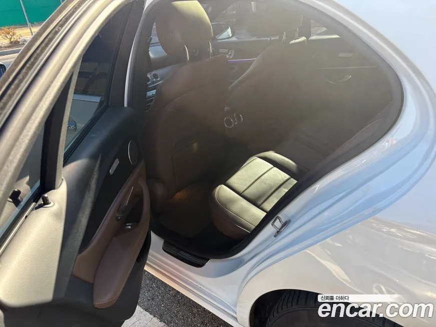 Mercedes-Benz E-Class 2022 из KR, фото 7