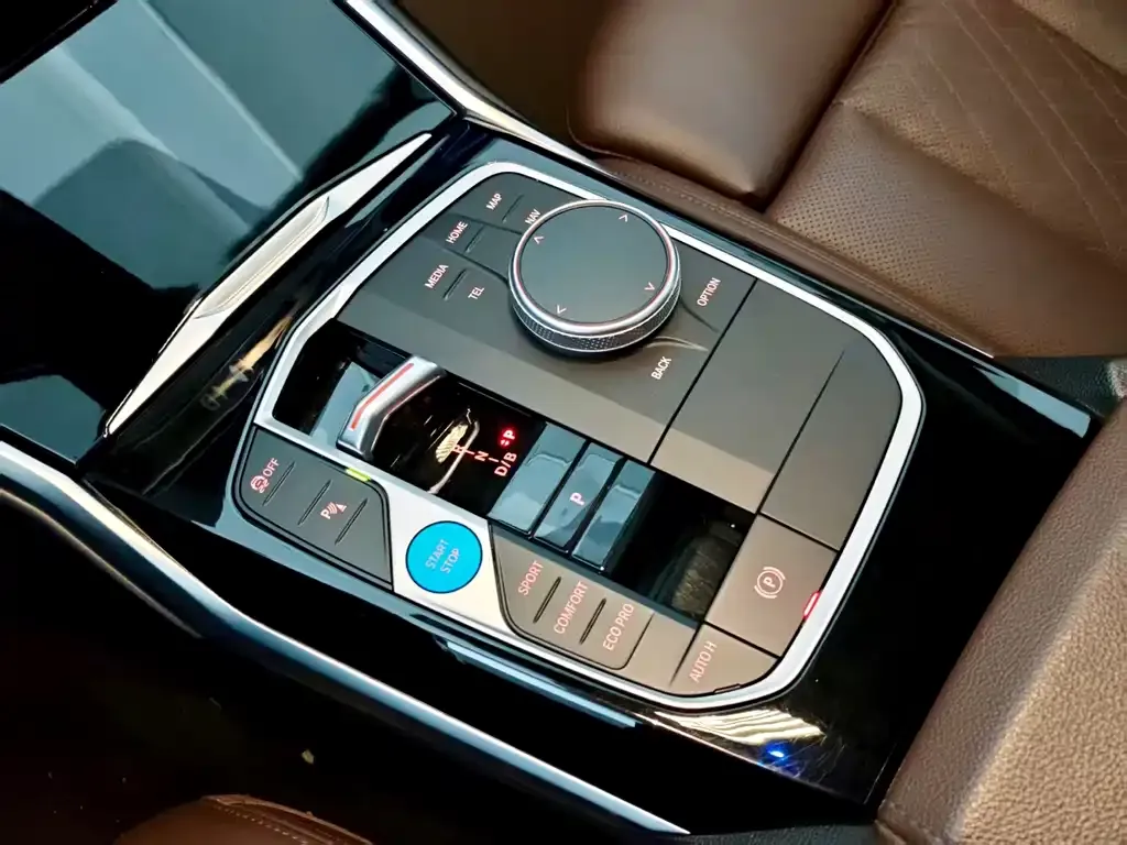 BMW i3 2023 из CN, фото 9