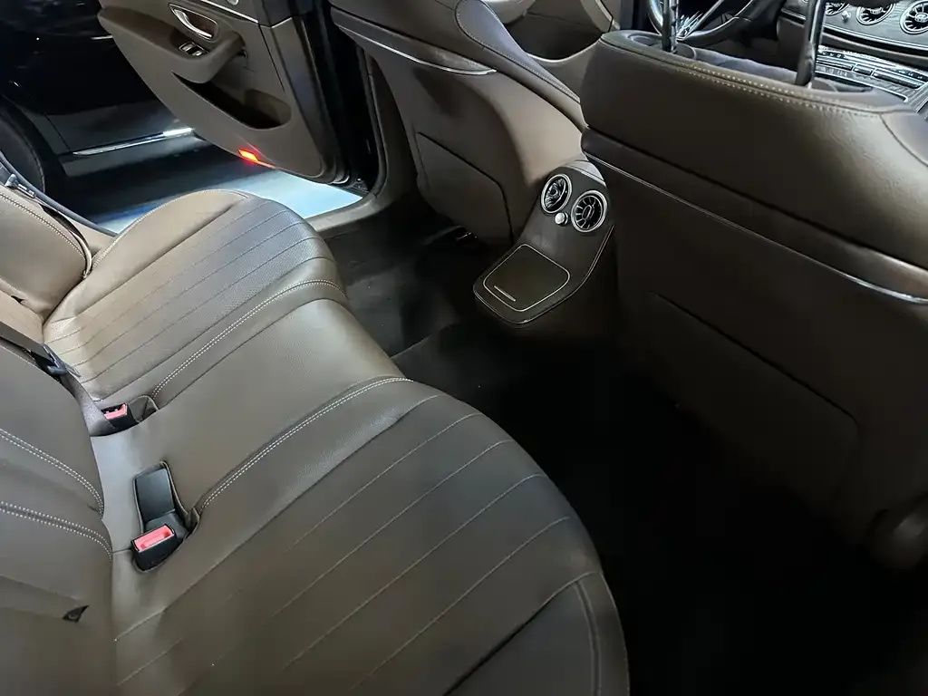 Mercedes-Benz E-Class 2022 из CN, фото 8