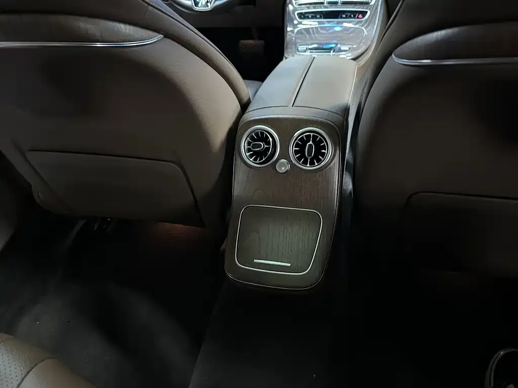 Mercedes-Benz E-Class 2022 из CN, фото 9