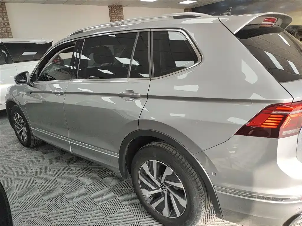 Volkswagen Tiguan L New Energy 2023 из CN, фото 5