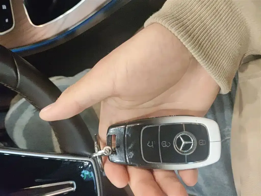 Mercedes-Benz E-Class 2023 из CN, фото 9