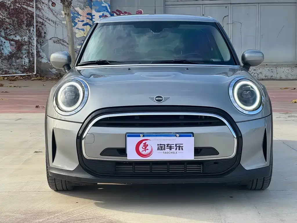 MINI Cooper (3-door) 2024 из CN, фото 2