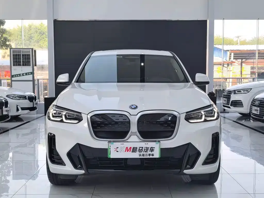 BMW iX3 2024 из CN, фото 2