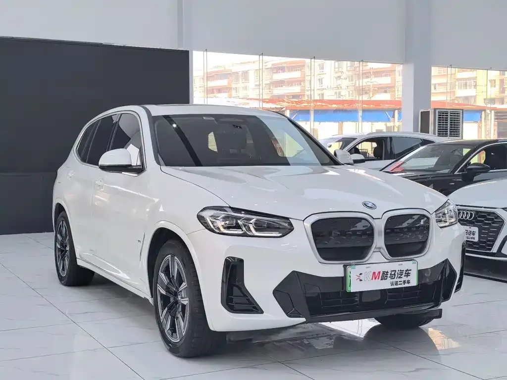 BMW iX3 2024 из CN, фото 3