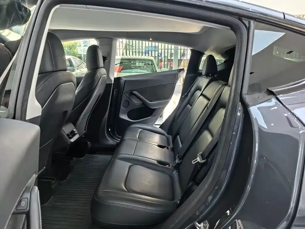 BMW iX3 2024 из CN, фото 4