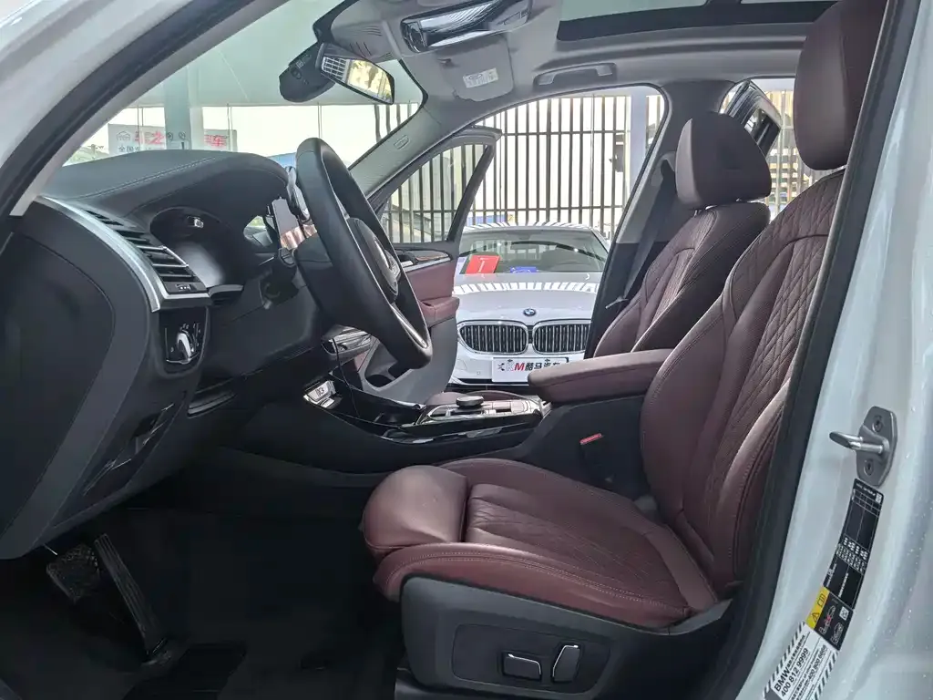 BMW iX3 2024 из CN, фото 8