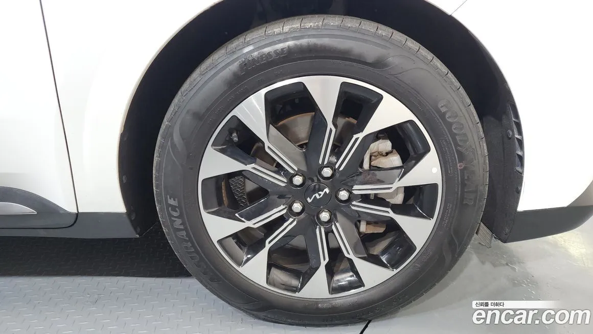 Kia Carnival 2023 из KR, фото 5