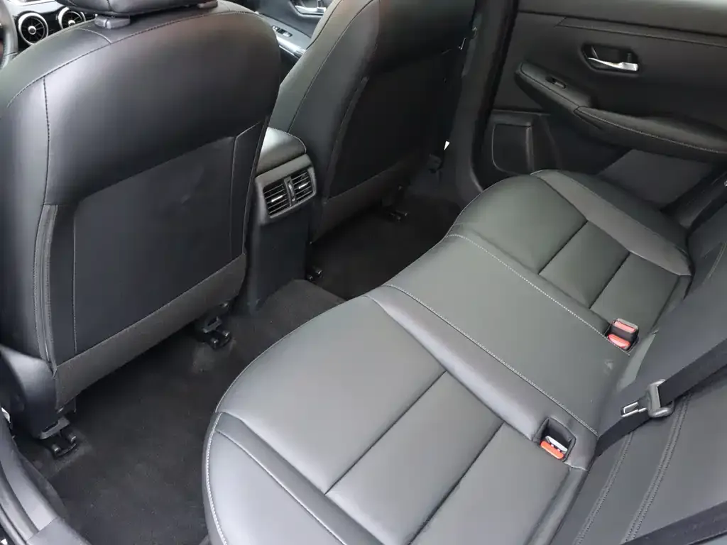 Nissan Sylphy 2023 из CN, фото 9