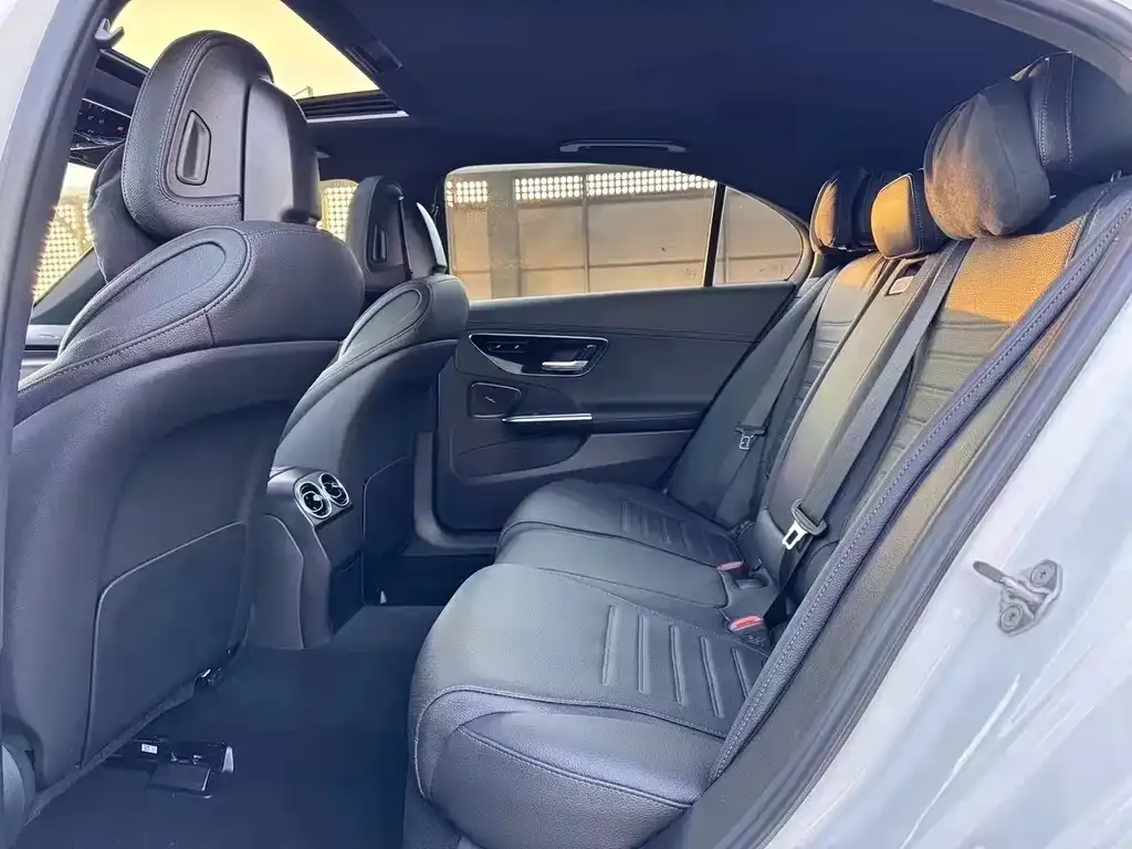 Mercedes-Benz C-Class 2023 из CN, фото 6