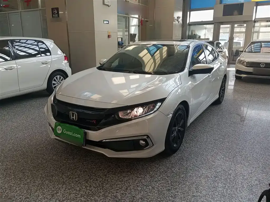 Honda Civic — фото 1