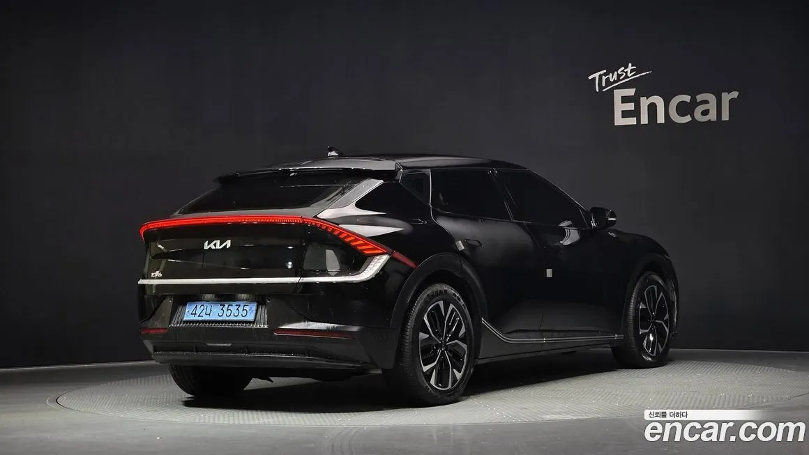 Kia EV6 — фото 2