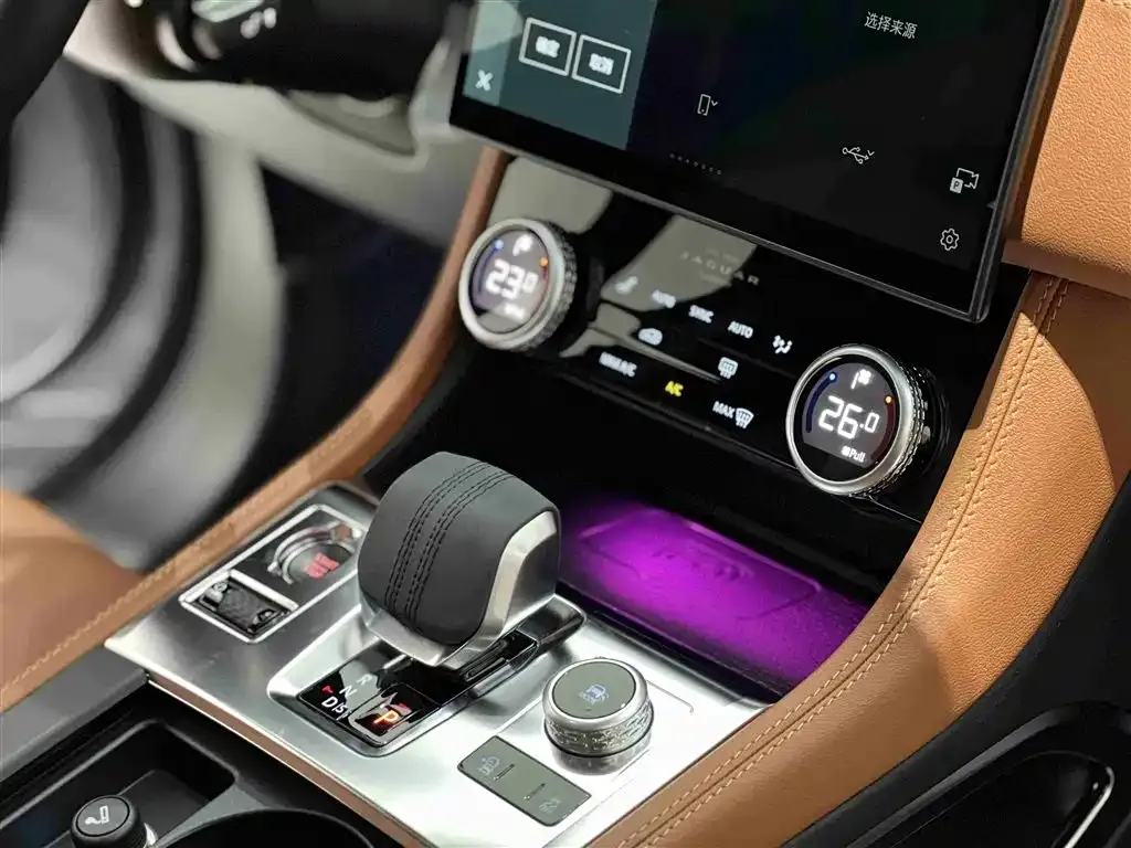 Jaguar F-PACE 2024 из CN, фото 10