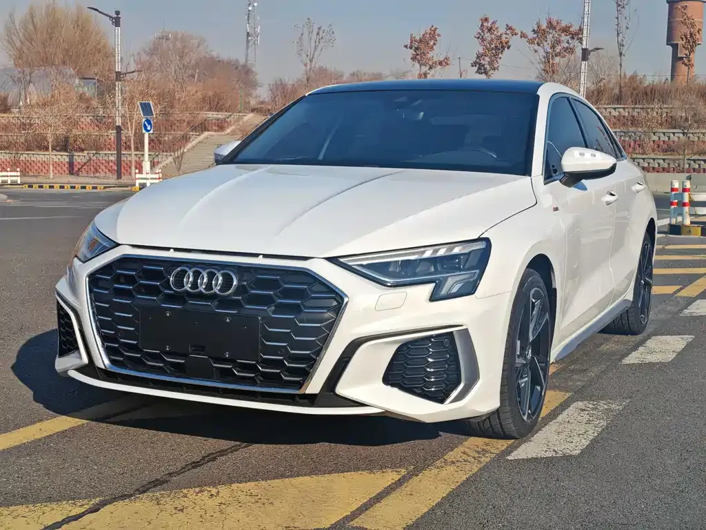 Audi A3 2021 из CN, фото 1