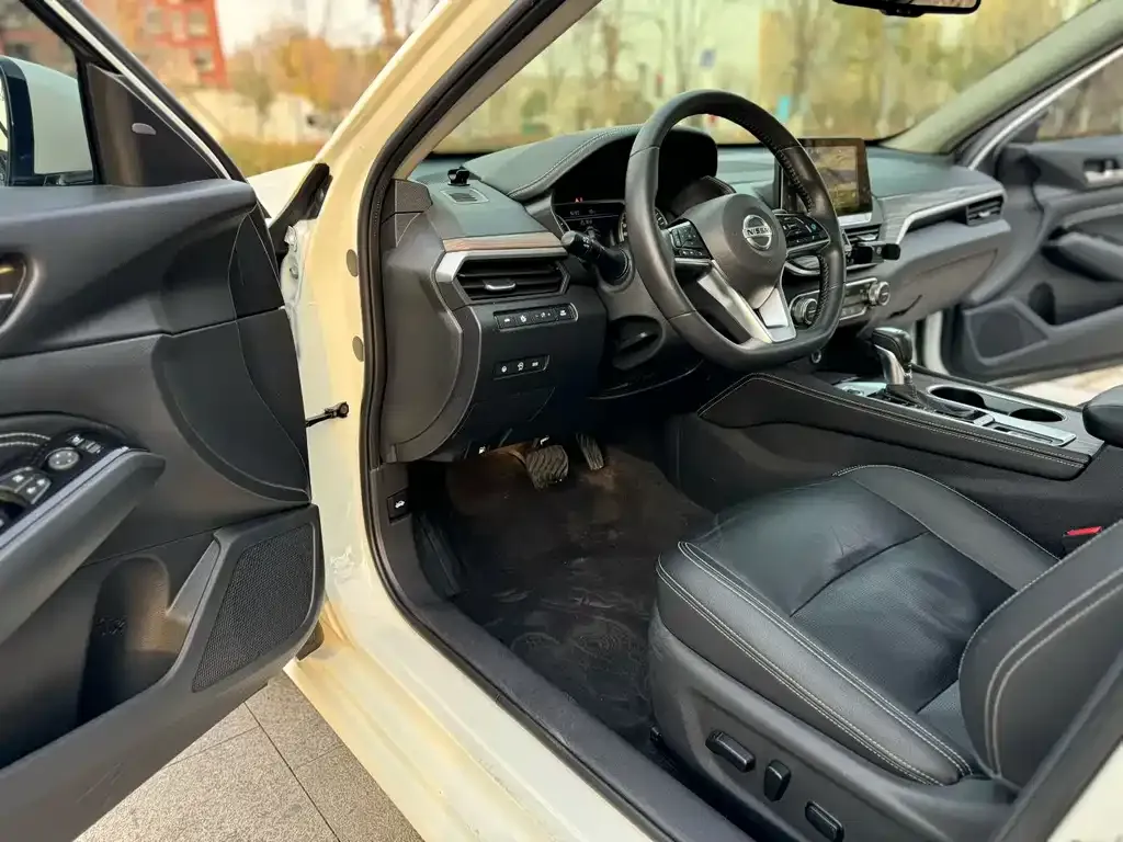 Nissan Teana 2022 из CN, фото 4