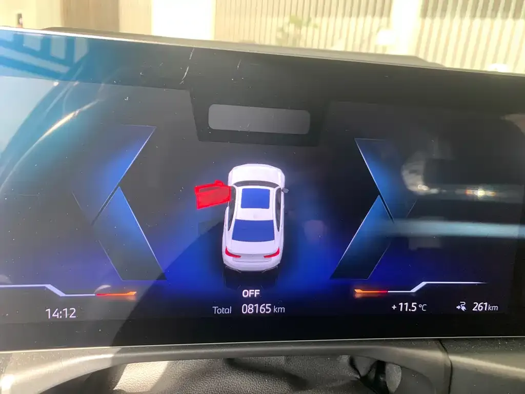 BMW i3 2024 из CN, фото 9