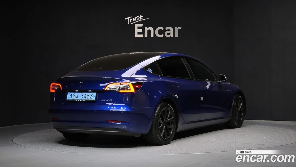 Tesla Model 3 2021 из KR, фото 2
